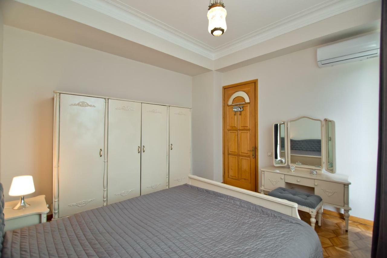Seaside Luxury Apartment Batoemi Buitenkant foto