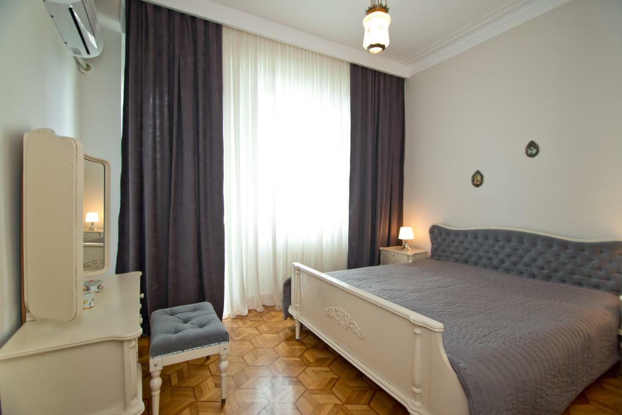 Seaside Luxury Apartment Batoemi Buitenkant foto
